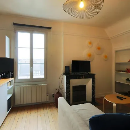 Let'S Take A Walk In The Woods Apartamento Tours Exterior foto